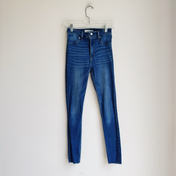 ABERCROMBIE AND FITCH The Jean Legging High Rise 4 - Picture 2 of 7